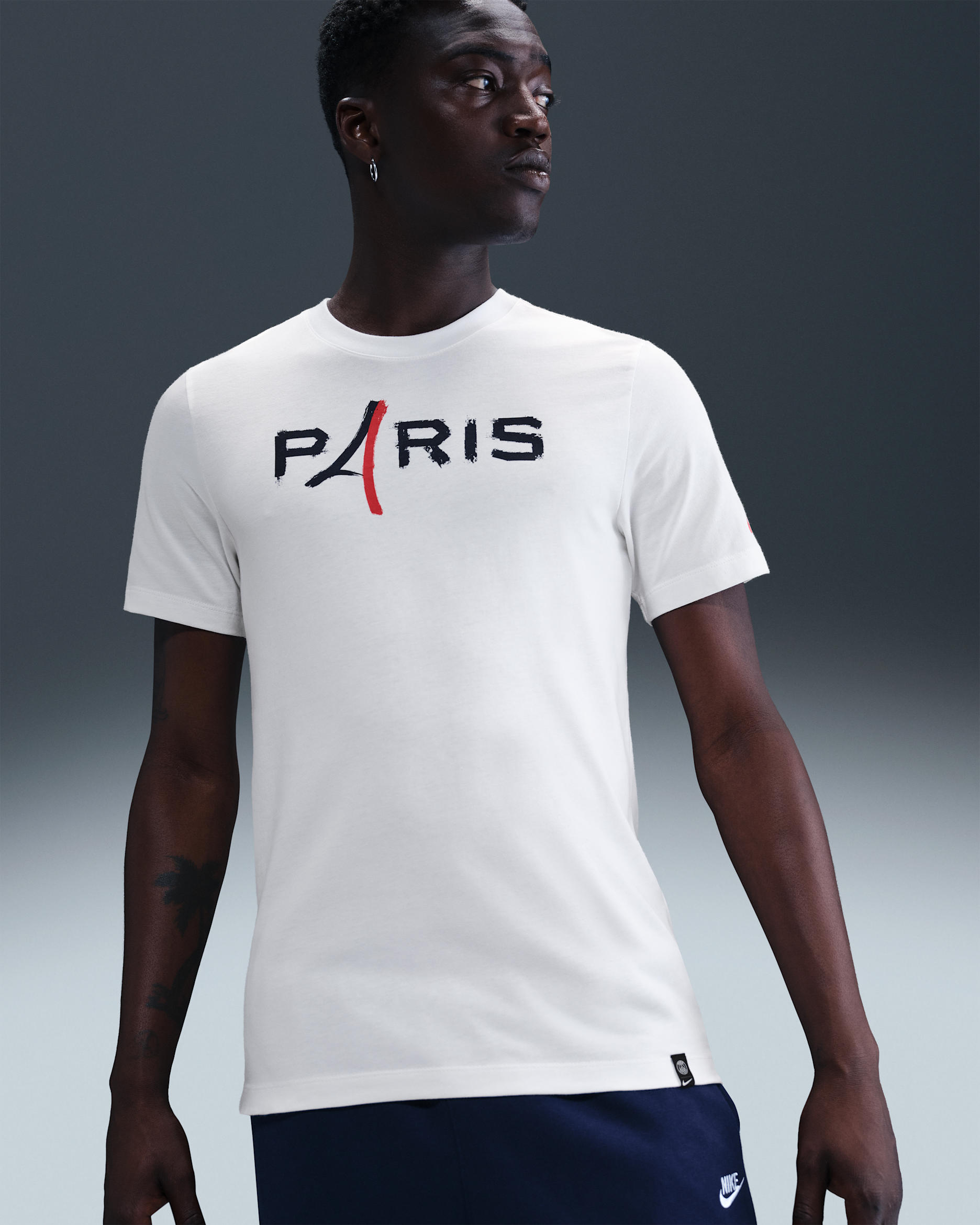 Nike PSG シャツ Mサイズ　PARIS SAINT-GERMAIN Paris Saint-Germain Away Men's Nike Soccer T-Shirt. Nike.com